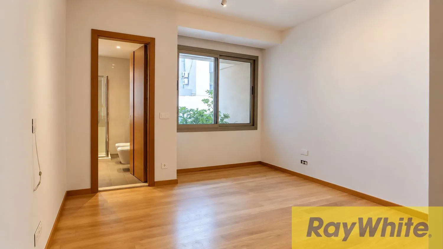 Luxury Apartment For Sale In Tallet Al-khayat — الصورة 2