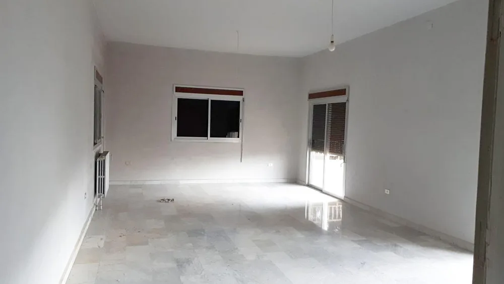 Villa for Sale in Kfar Hatta, Lebanon — الصورة 2