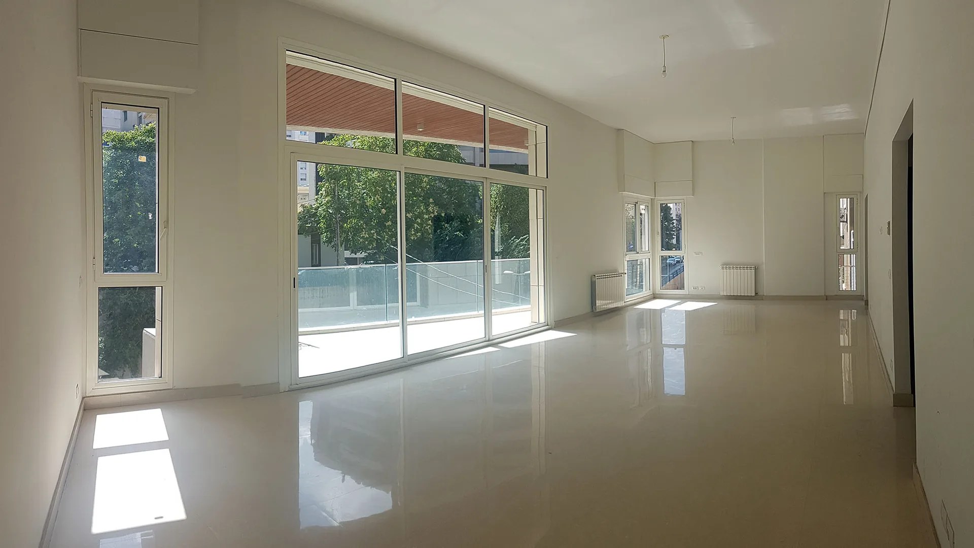 Apartment for Sale in Sassine, Achrafieh, Beirut, Lebanon — الصورة 1