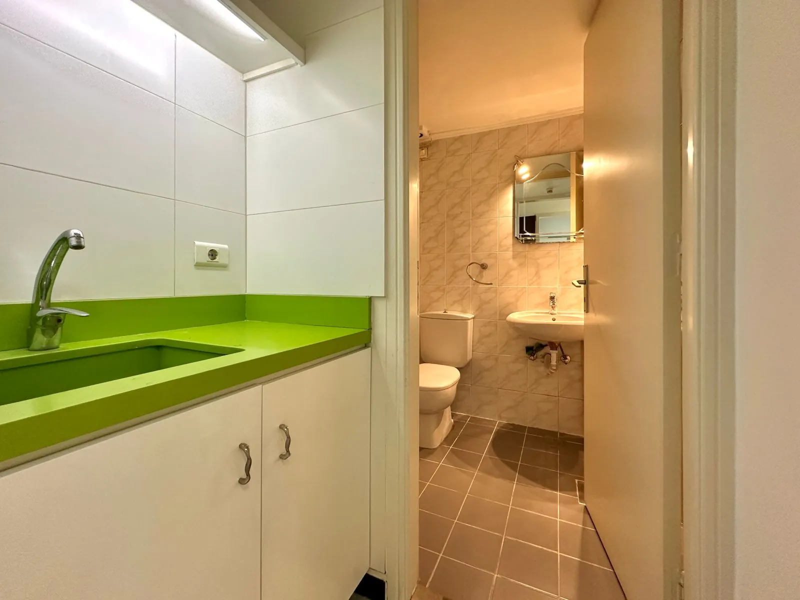 2BR Office for Rent in Downtown Beirut — الصورة 3