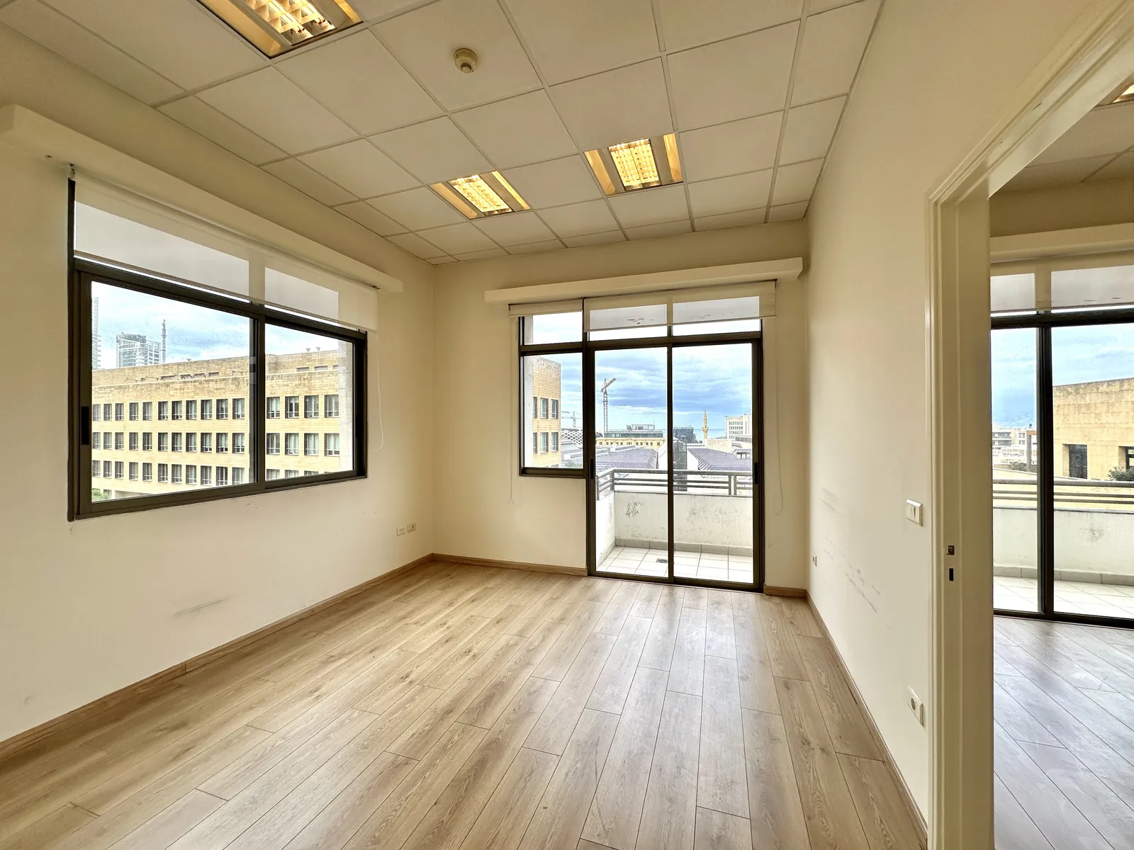 3BR Office for Rent in Downtown Beirut — الصورة 1