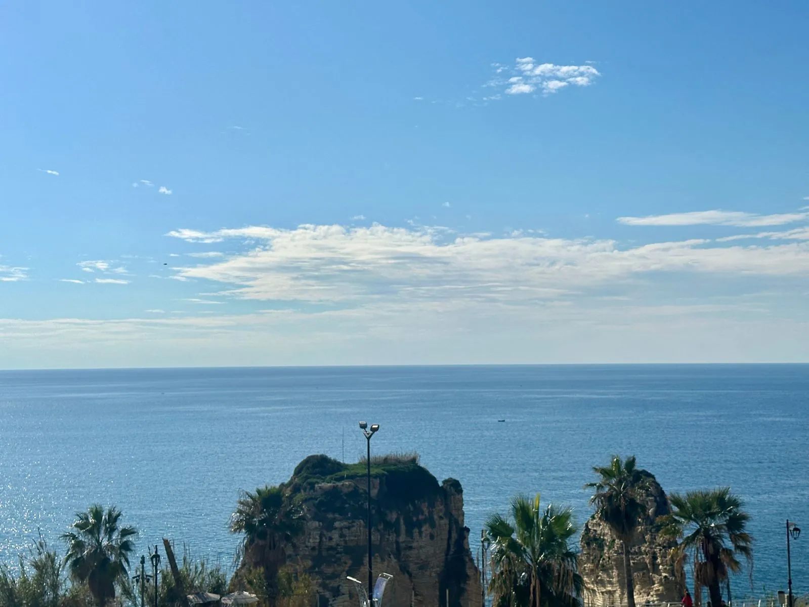3BR Apartment for Rent in Raouche