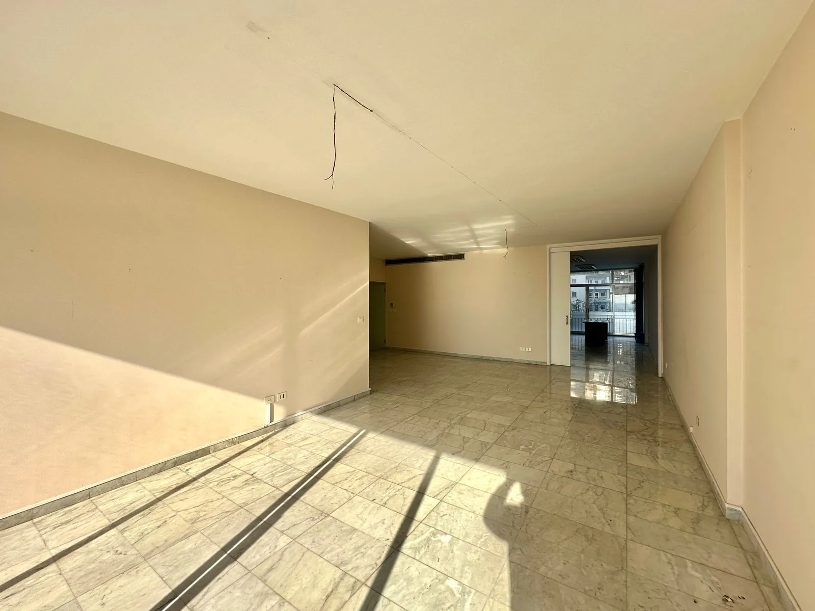 3BR Apartment for Rent in Raouche — الصورة 3