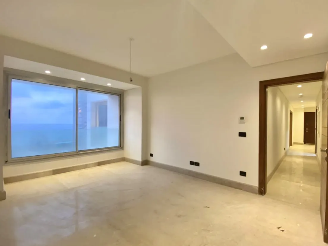 3BR Apartment for Sale in Raouche — الصورة 5