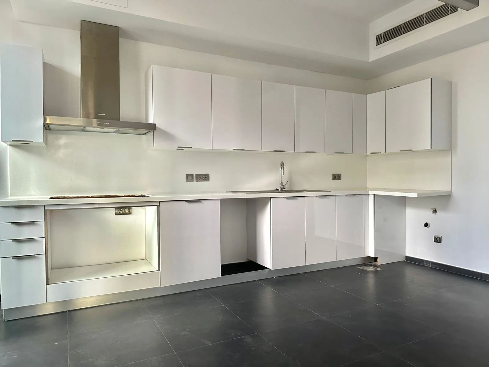 3BR Apartment for Sale in Downtown Beirut — photo 3