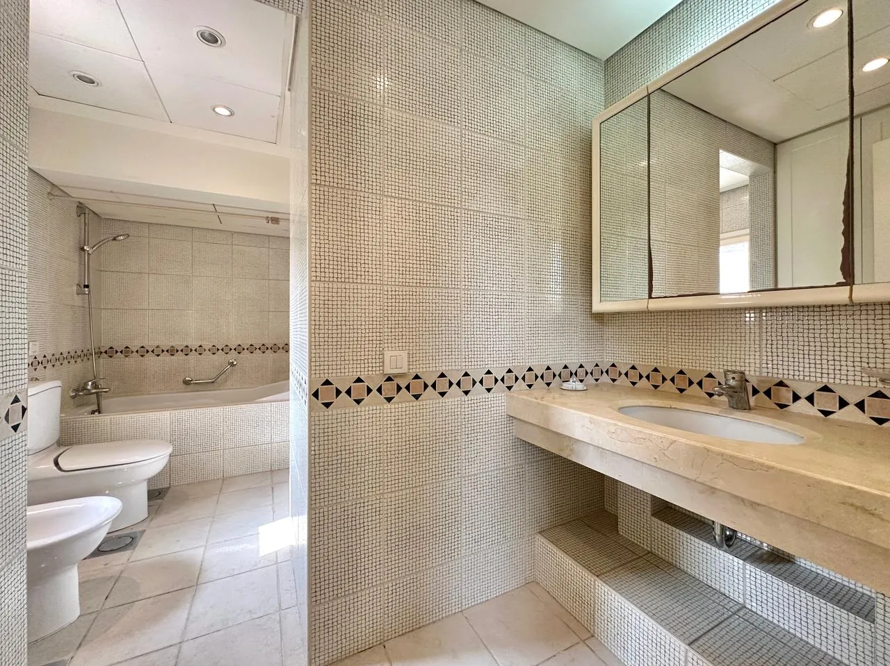 3BR Apartment for Sale in Saifi Village — الصورة 5