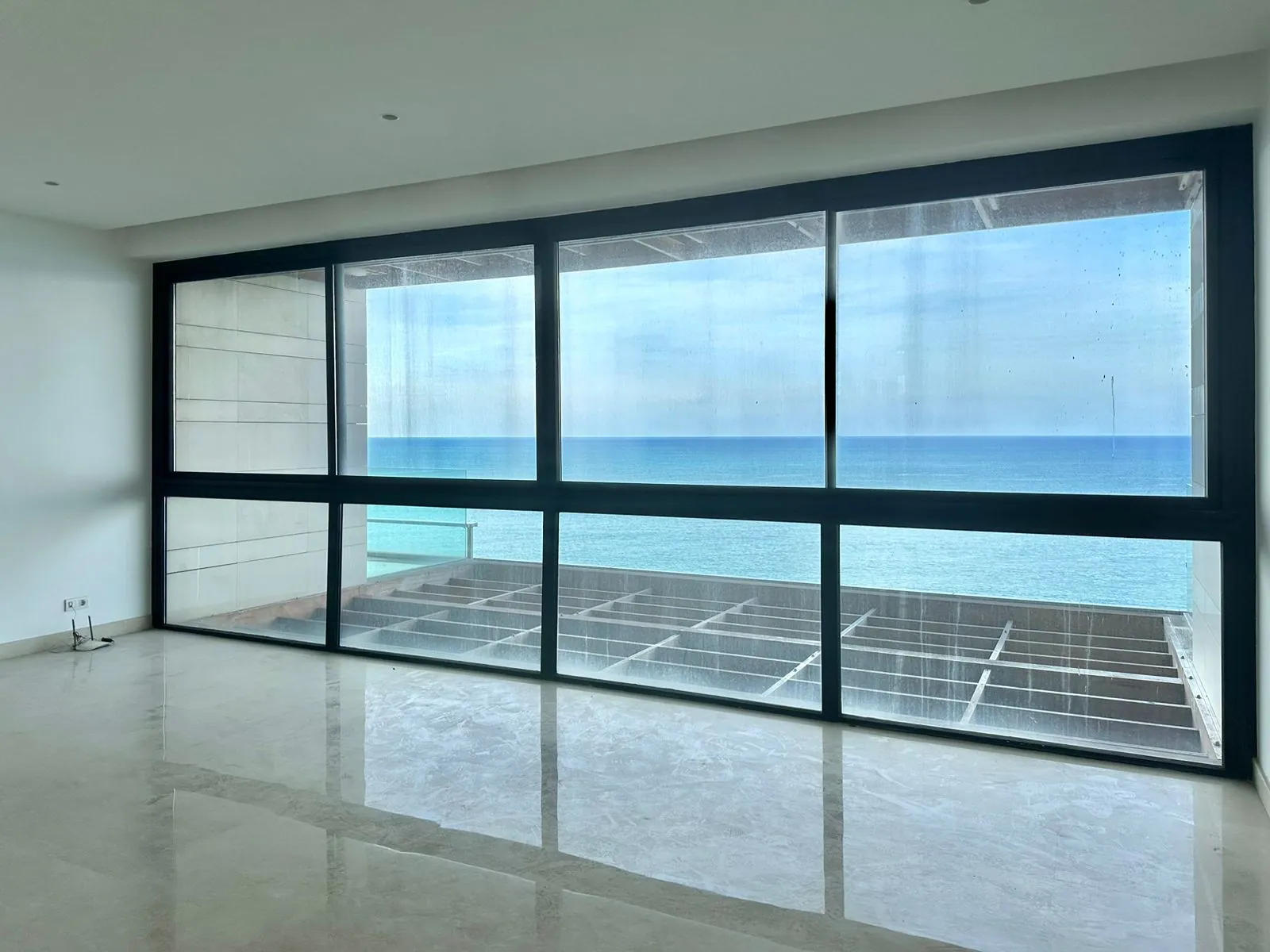 4BR Apartment for Sale in Ain Al Mraiseh — الصورة 3