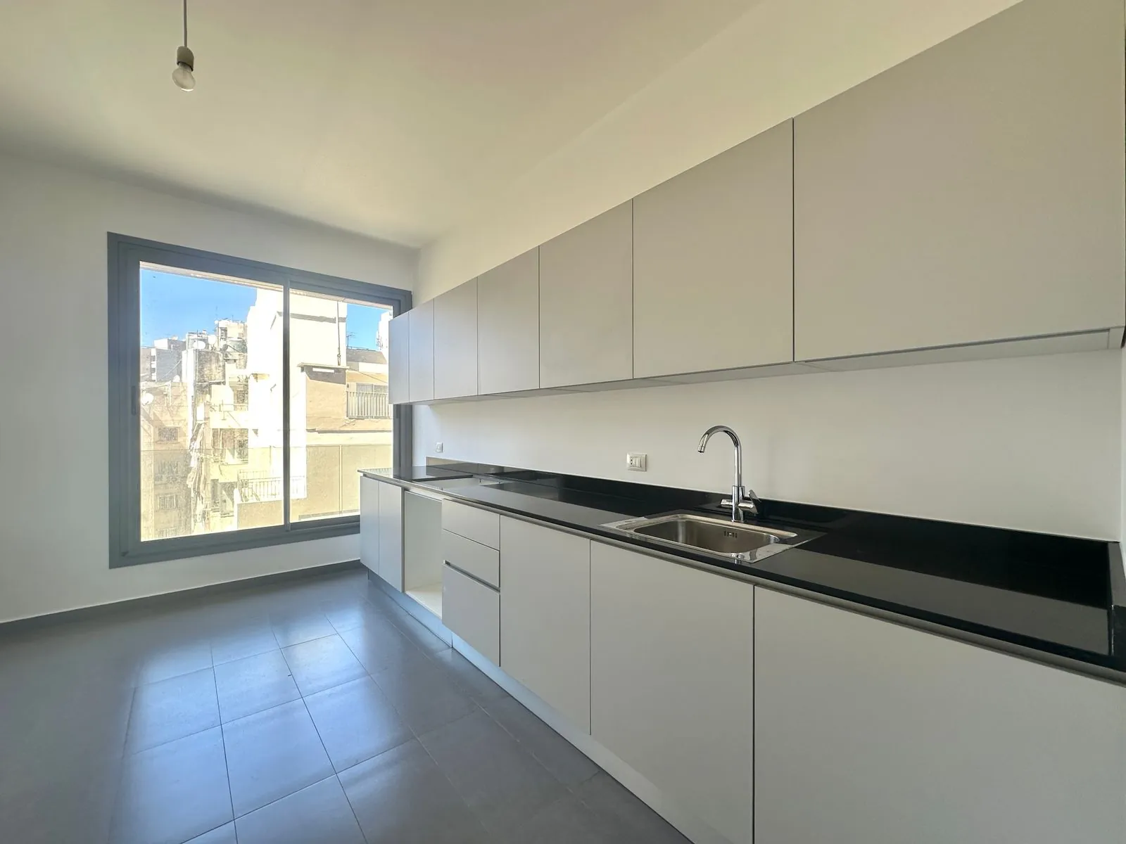 3BR Apartment for Sale in Saqyet Al Janzeer — photo 3
