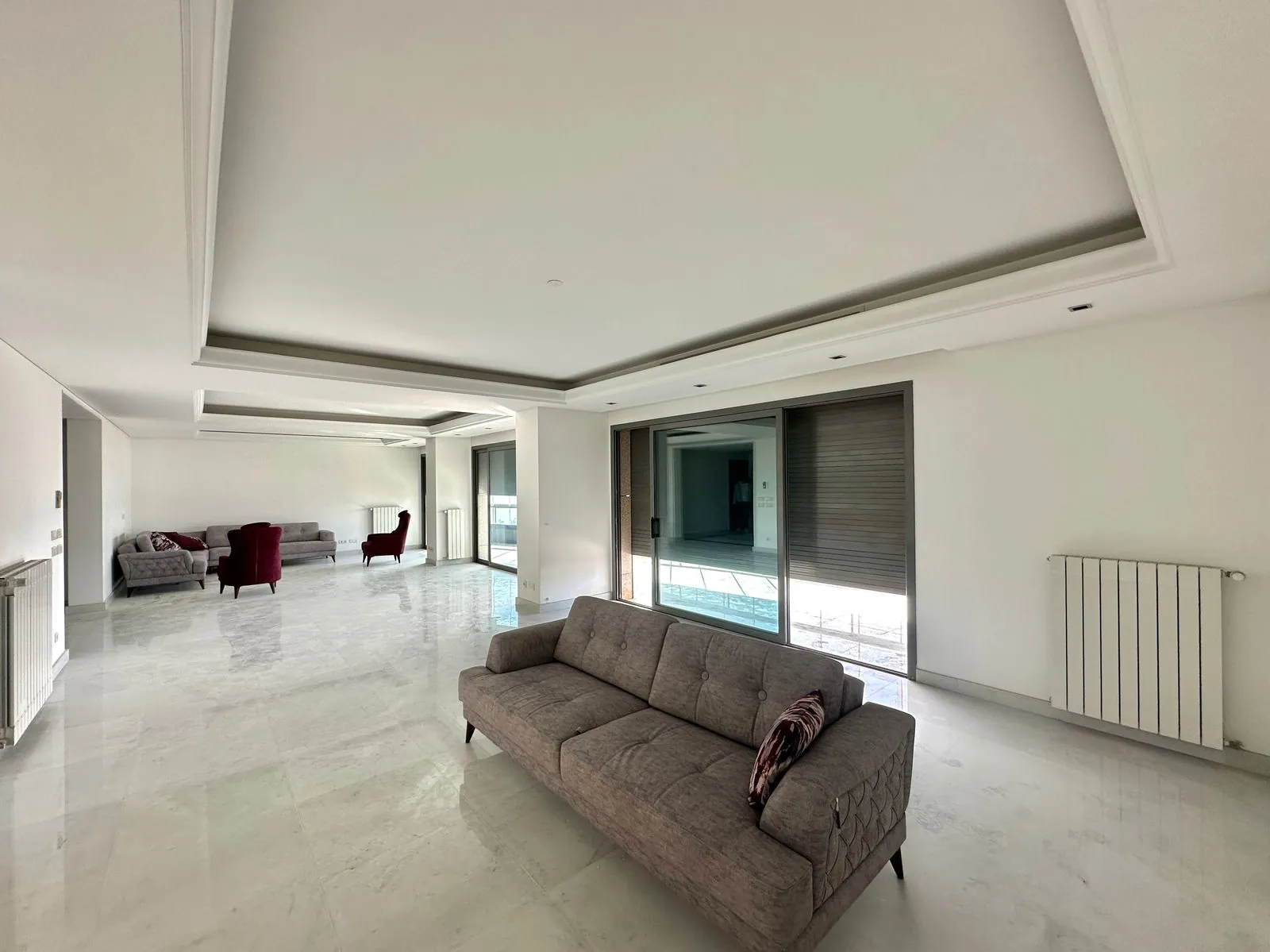 4BR Apartment for Rent in Ramlet Al Baida — photo 2