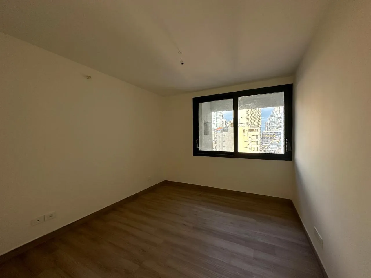 3BR Apartment for Rent in Ain Al Mraiseh — الصورة 4