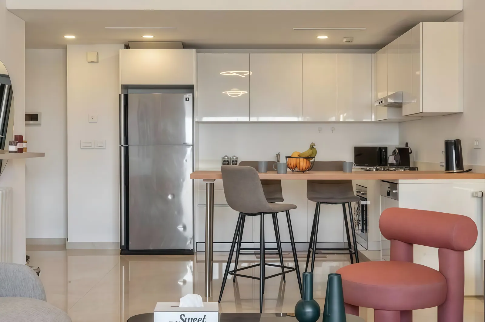 2BR Apartment for Sale in Mar Mikhael — الصورة 2