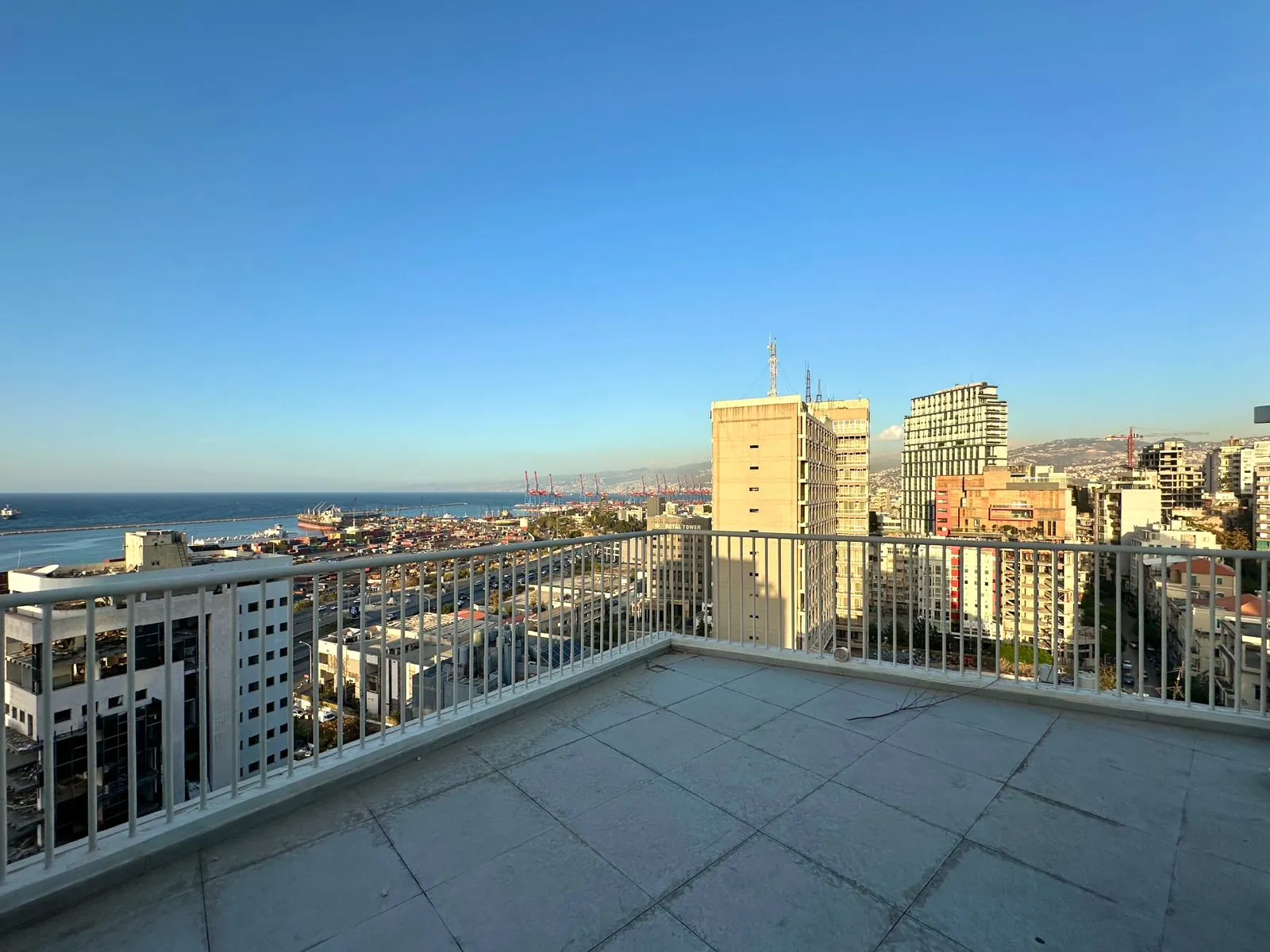 3BR Apartment for Sale in Mar Mikhael — الصورة 4