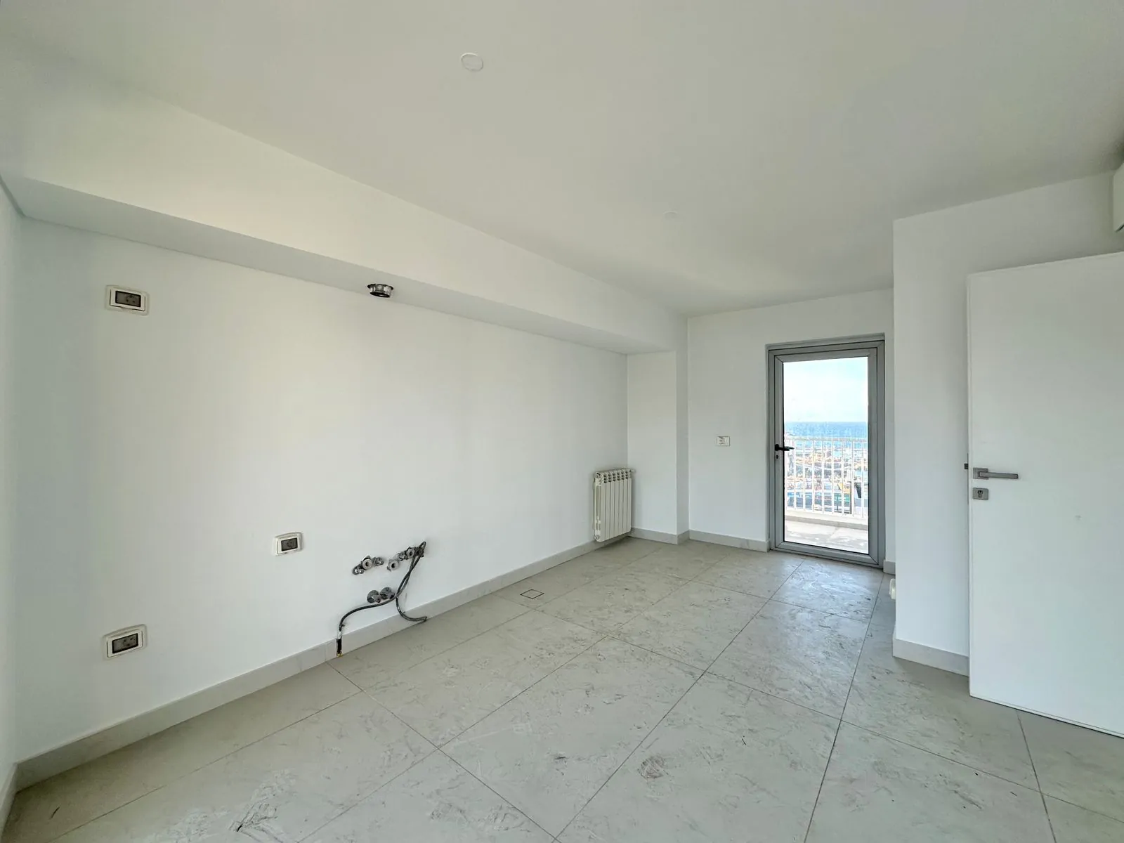 3BR Apartment for Sale in Mar Mikhael — الصورة 5