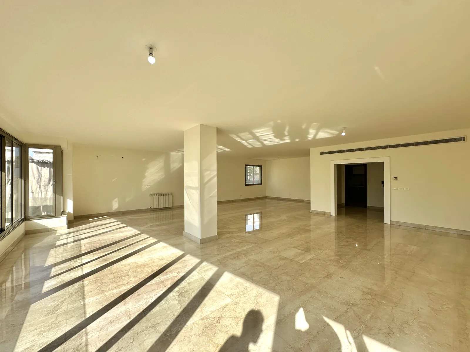 3BR Apartment for Rent in Ain Al Mraiseh — الصورة 3