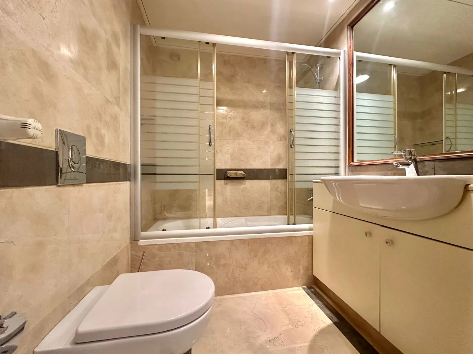 3BR Apartment for Sale in Saifi — الصورة 5