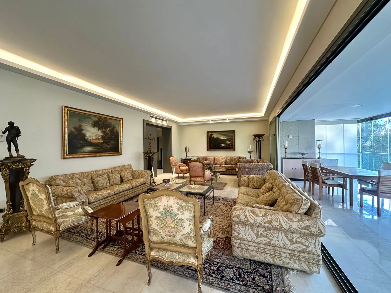 4BR Apartment for Rent in Clemenceau