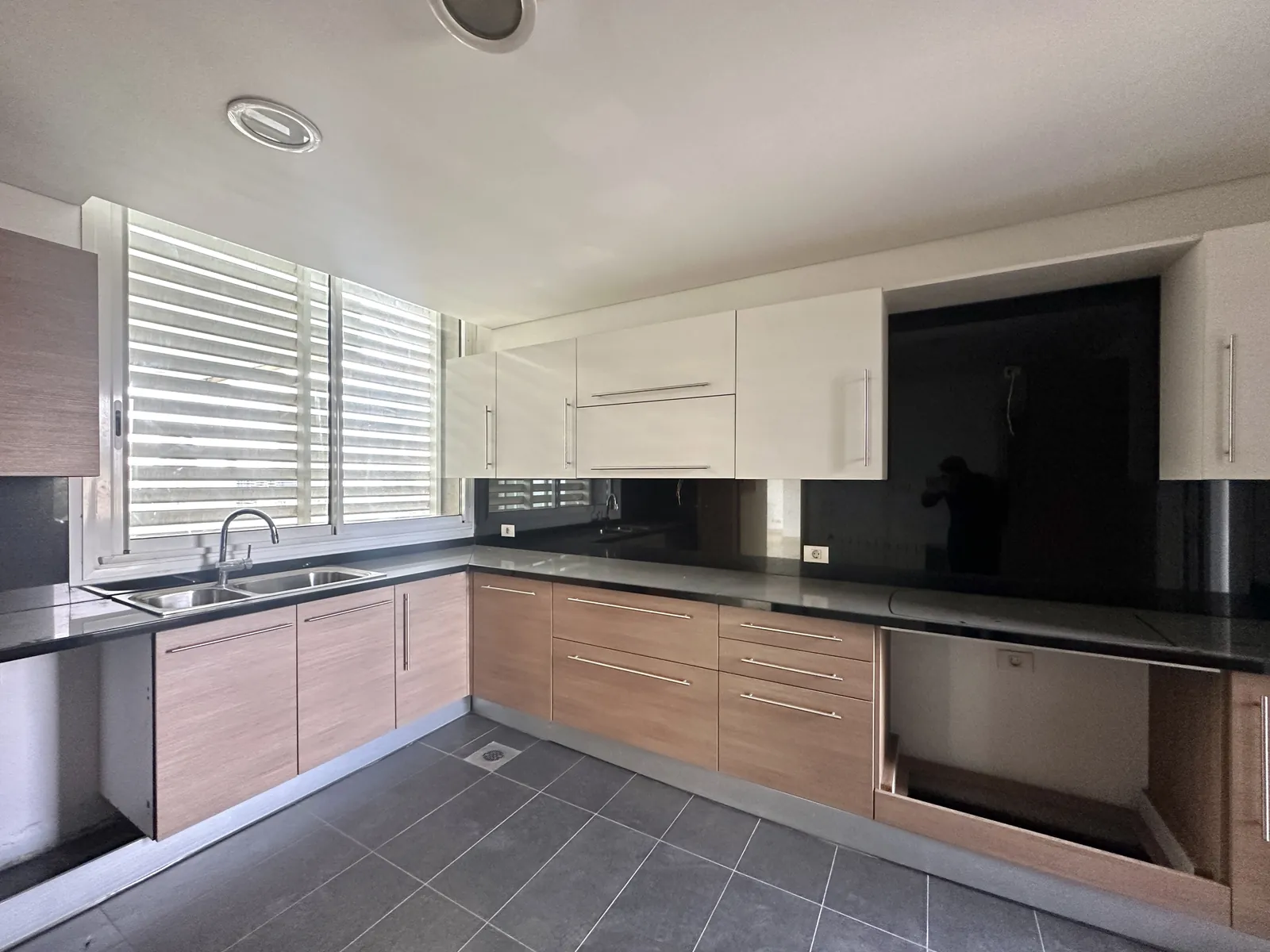 3BR Apartment for Sale in Ashrafieh — photo 3