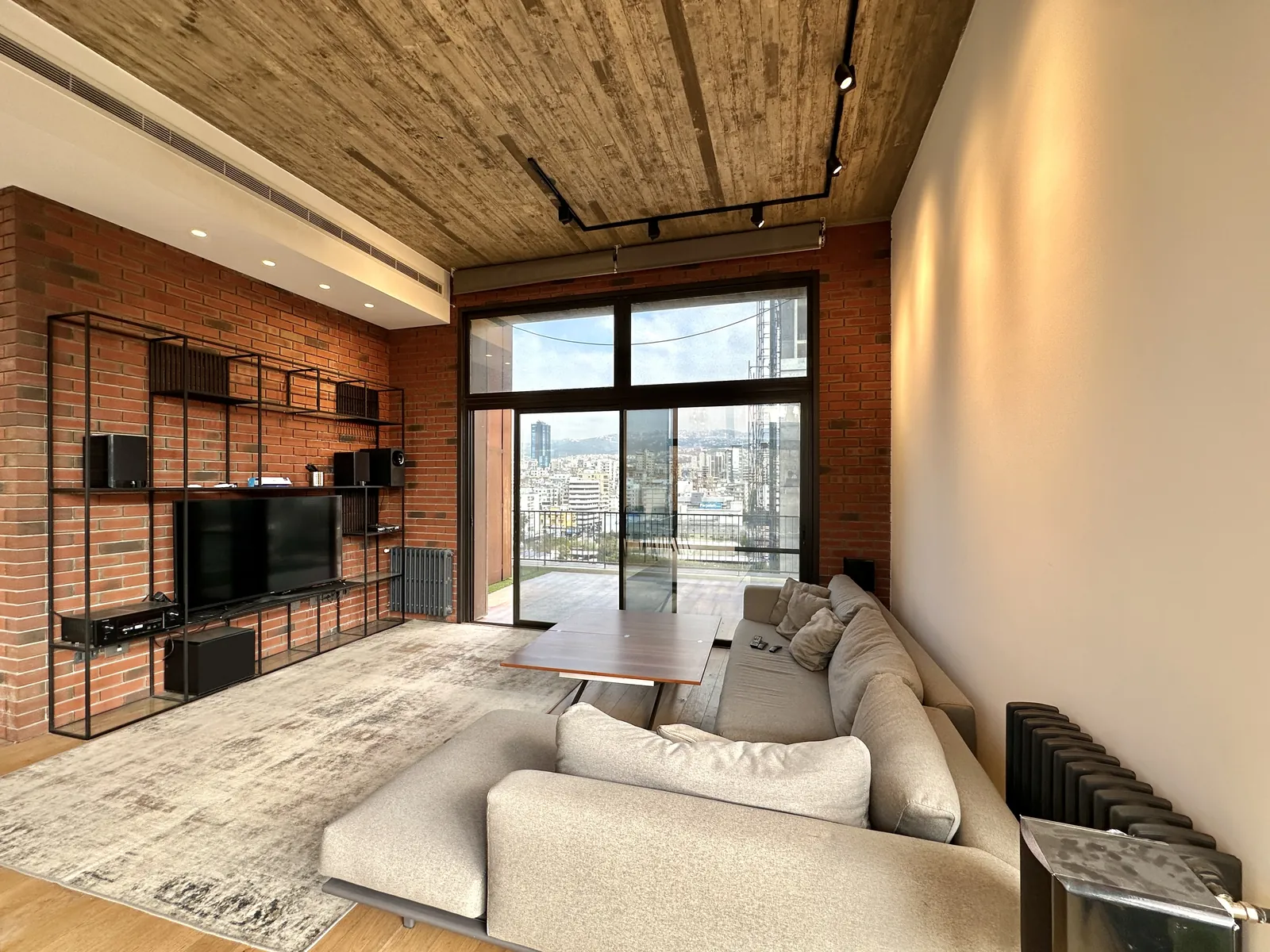 2BR Apartment for Rent in Ashrafieh — photo 2