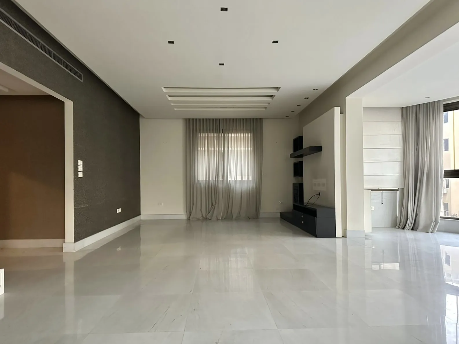 2BR Apartment for Sale in Clemenceau — photo 3