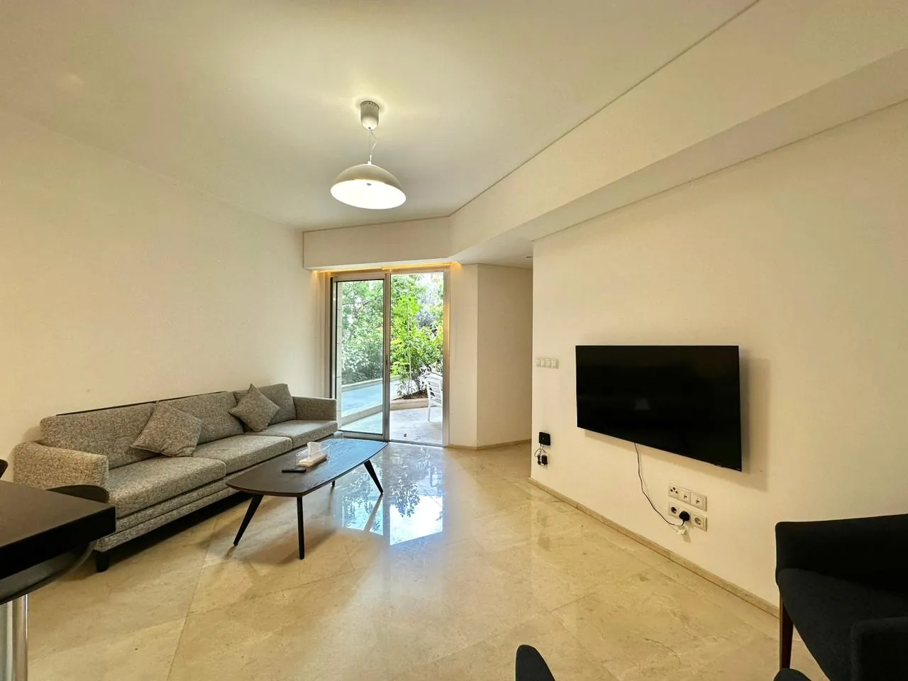 1BR Apartment for Rent in Downtown Beirut — الصورة 3