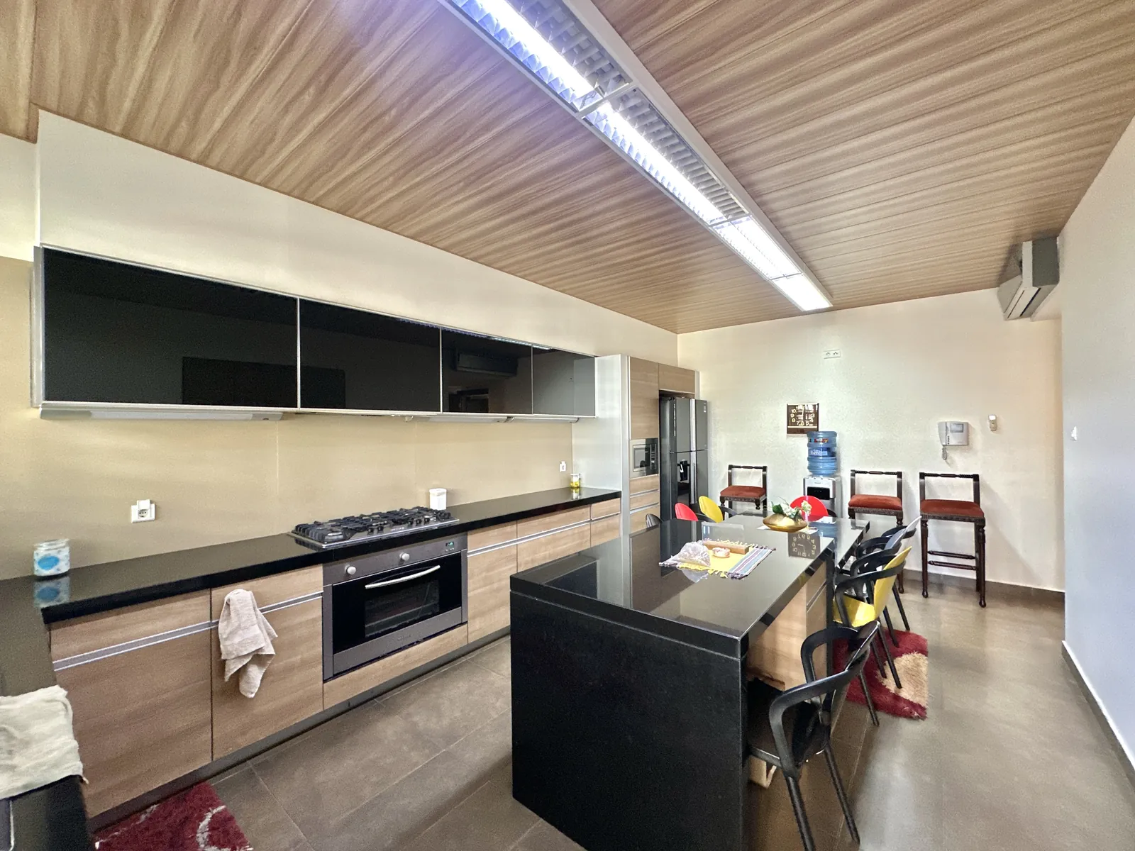 4BR Apartment for Rent in Raouche — الصورة 5