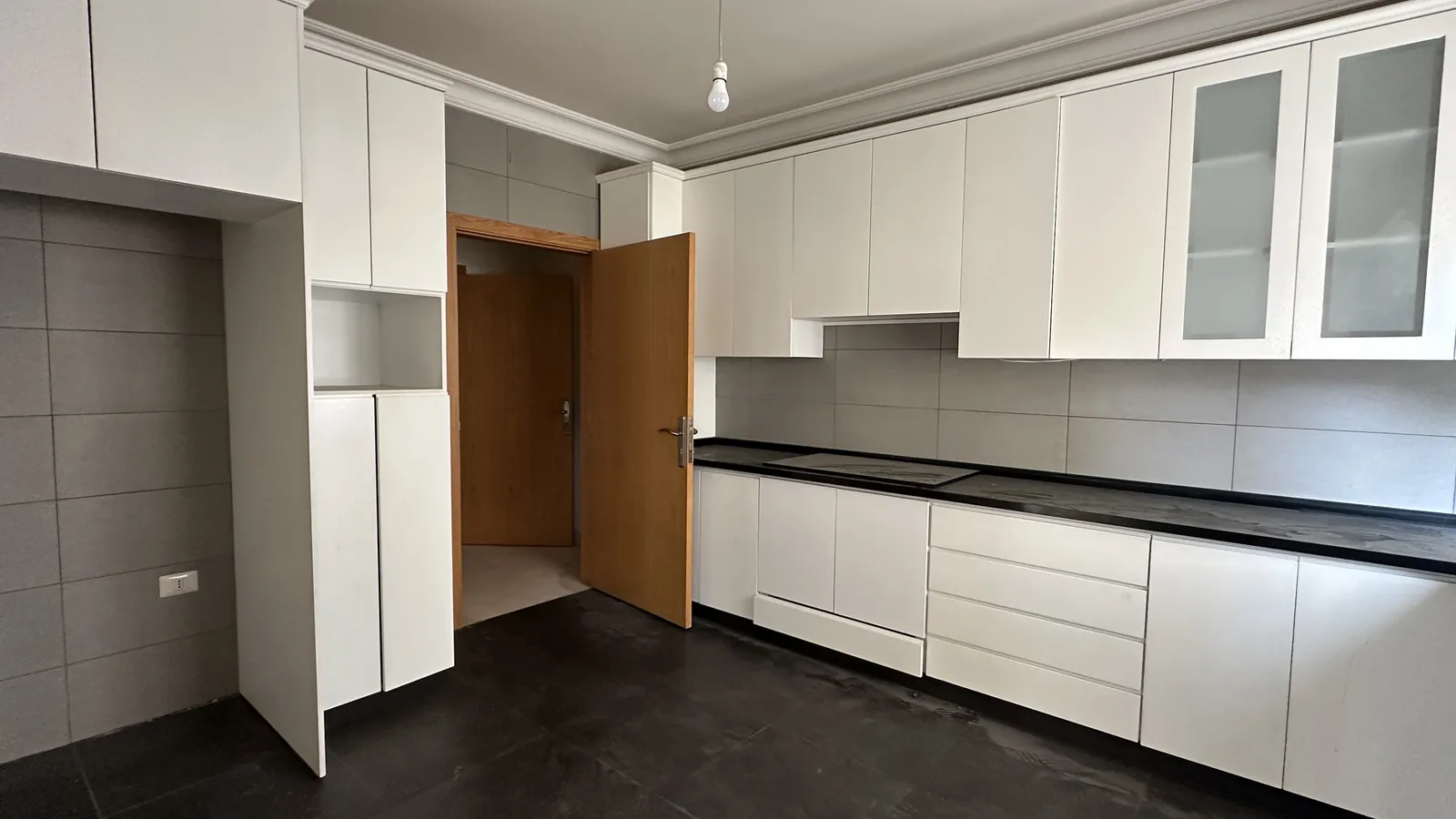 3BR Apartment for Rent in Louaize — الصورة 5