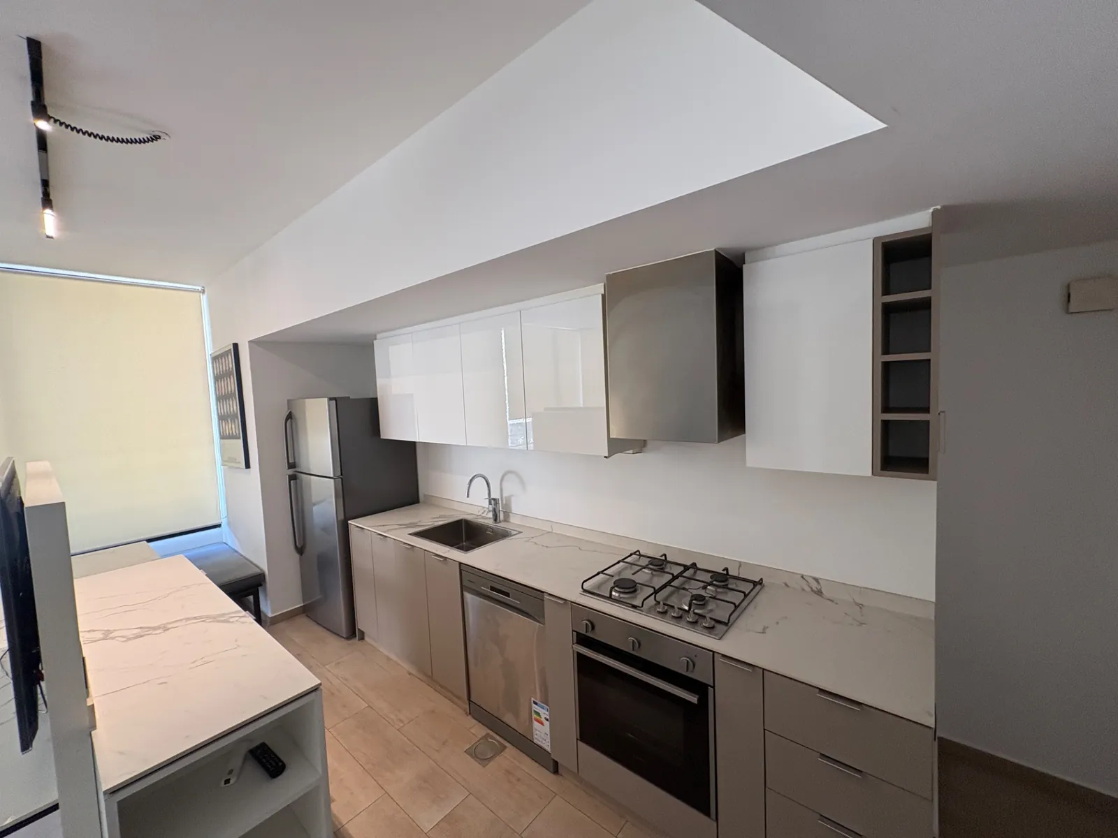 2BR Apartment for Sale in Achrafiyeh sioufi — الصورة 3