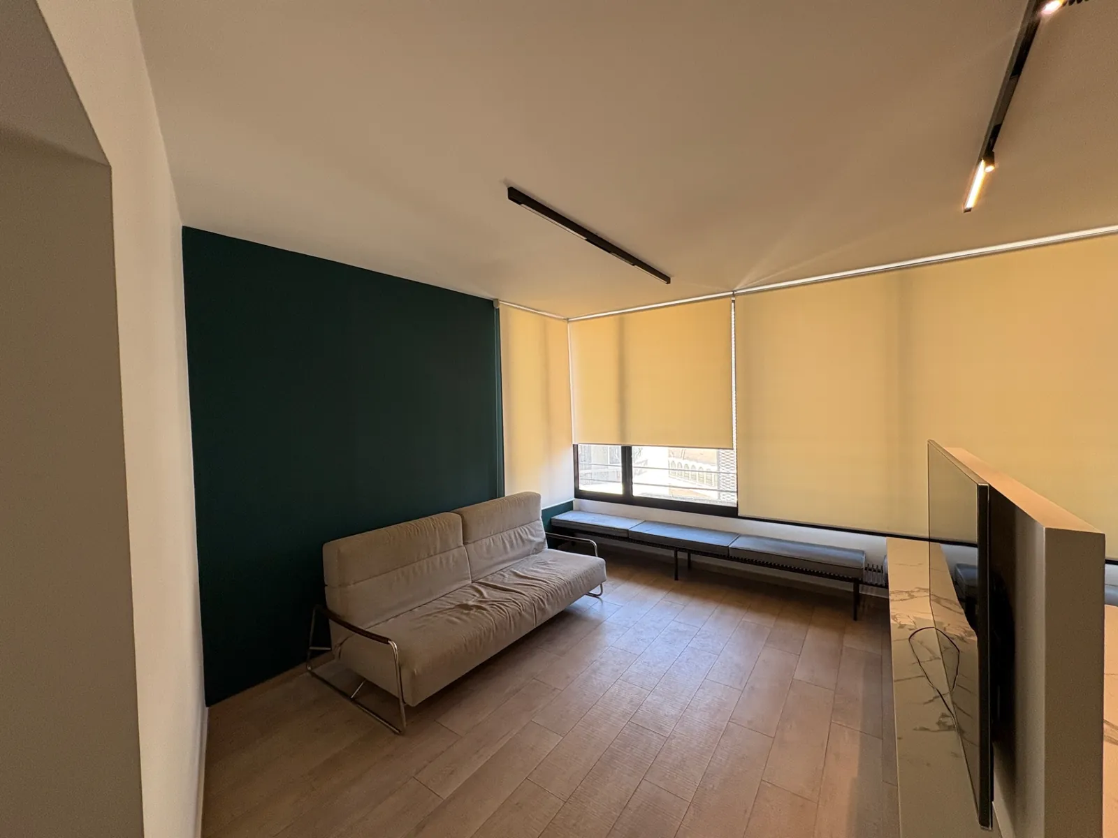 2BR Apartment for Sale in Achrafiyeh sioufi — الصورة 4