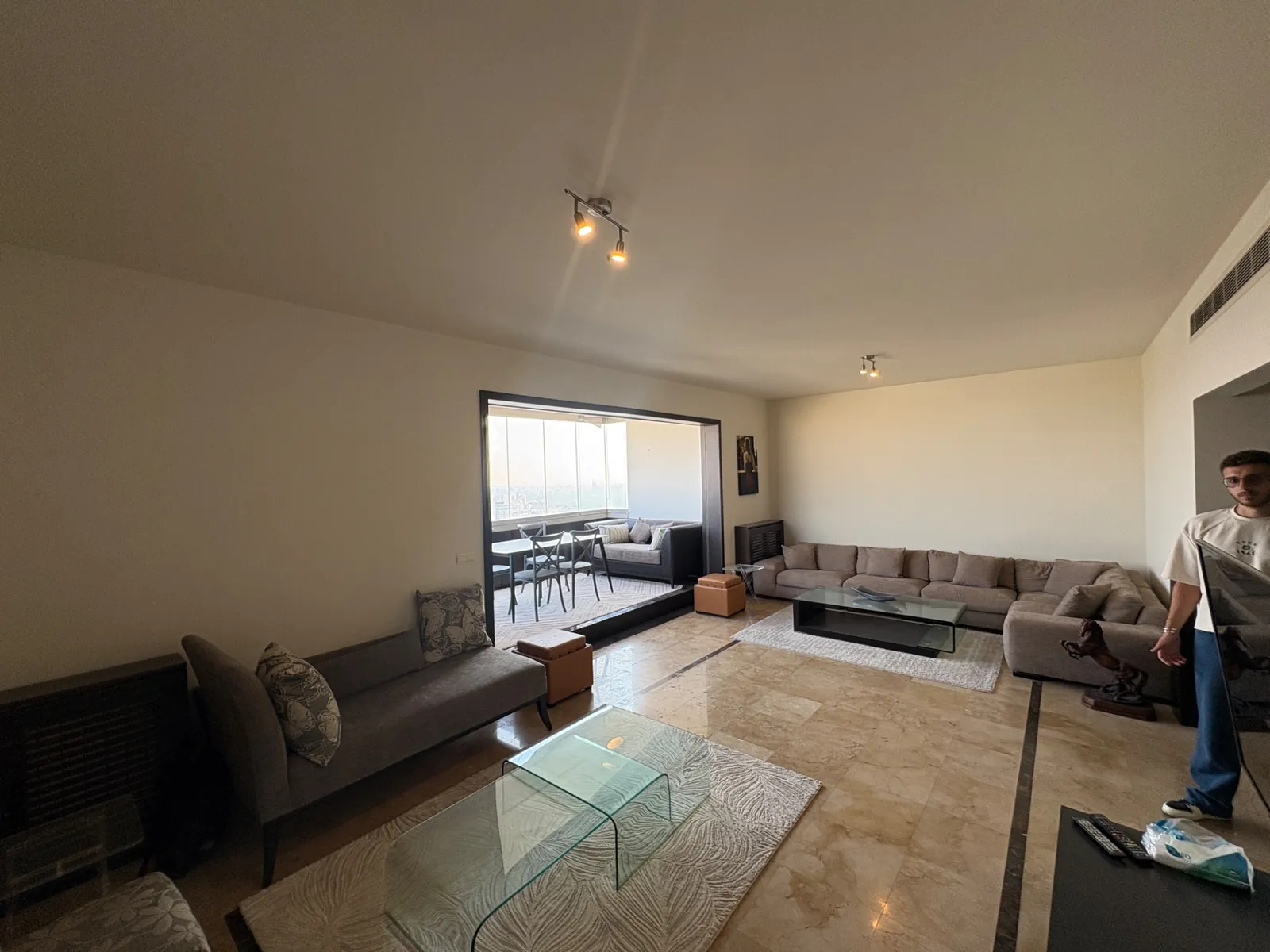 3BR Apartment for Rent in Achrafiyeh