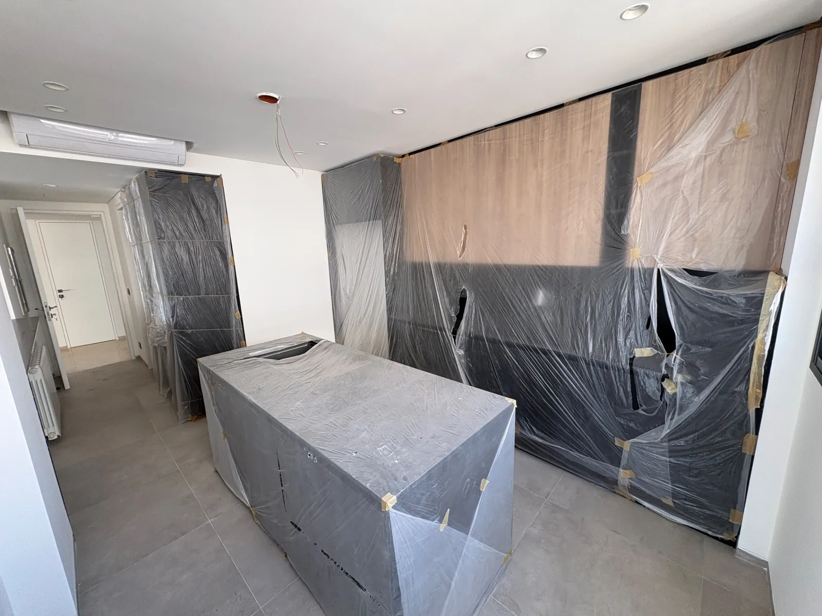 3BR Apartment for Rent in Achrafiyeh
