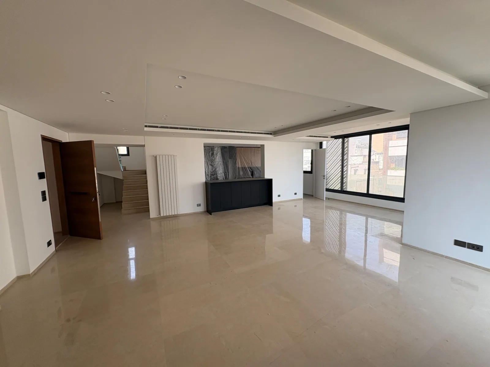 3BR Apartment for Rent in Achrafiyeh — photo 2