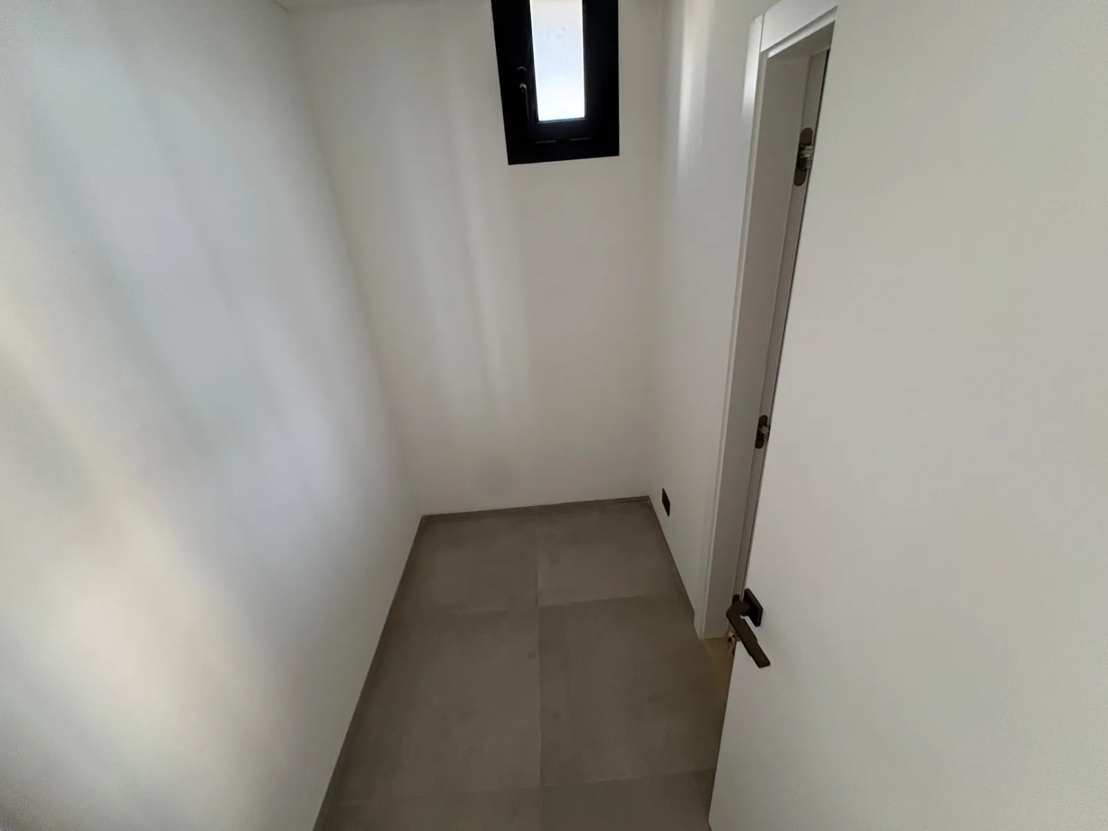 3BR Apartment for Rent in Achrafiyeh — photo 5