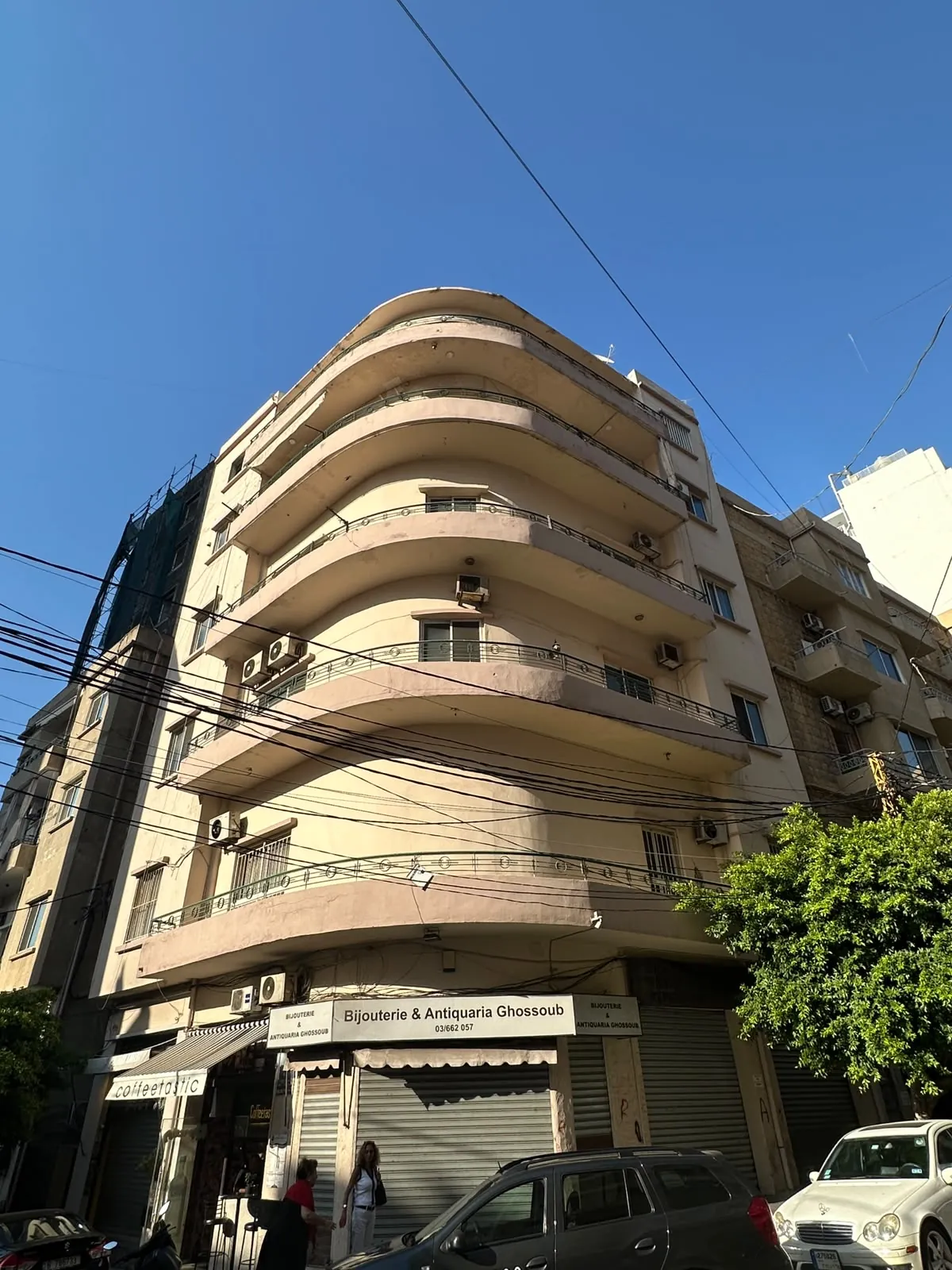 Building for Rent in Gemmayze