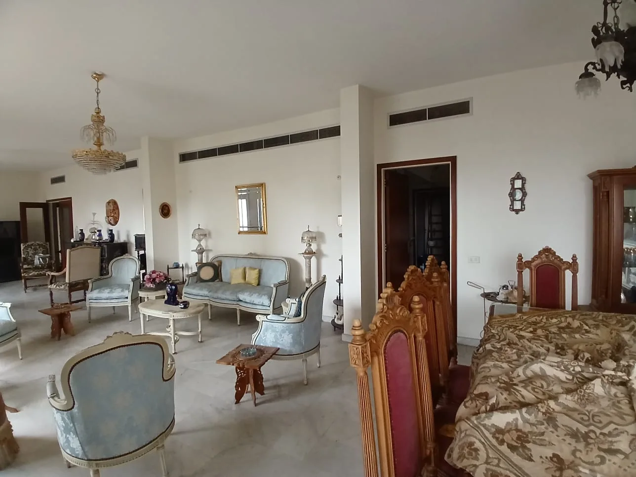 Apartment for Sale in Jal El Dib, Lebanon — الصورة 2