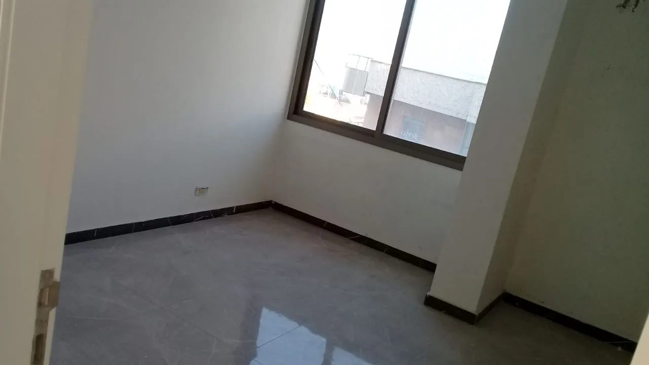 A luxury Apartment For Sale in Louize — photo 3
