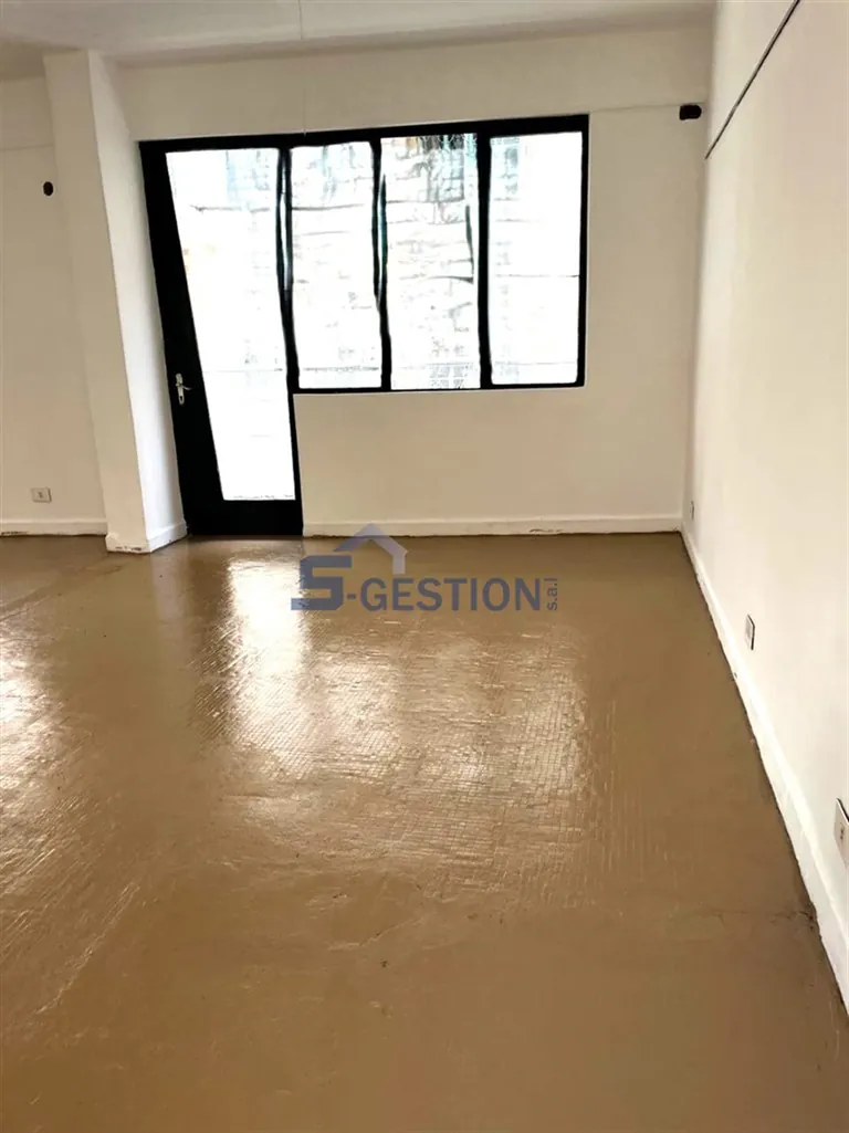 Office for Rent in Achrafieh — الصورة 3