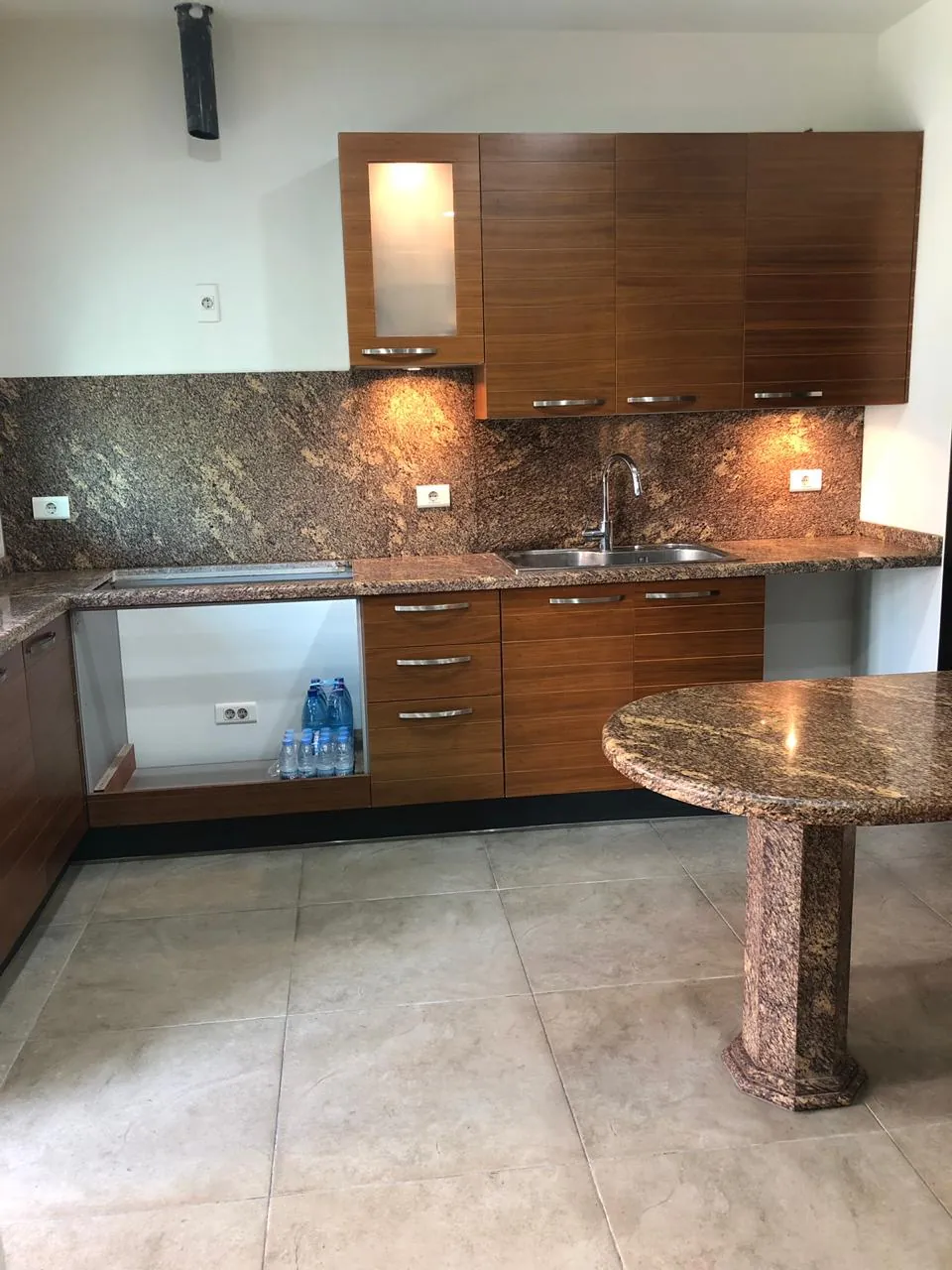 Apartment for Rent in Achrafieh — الصورة 2