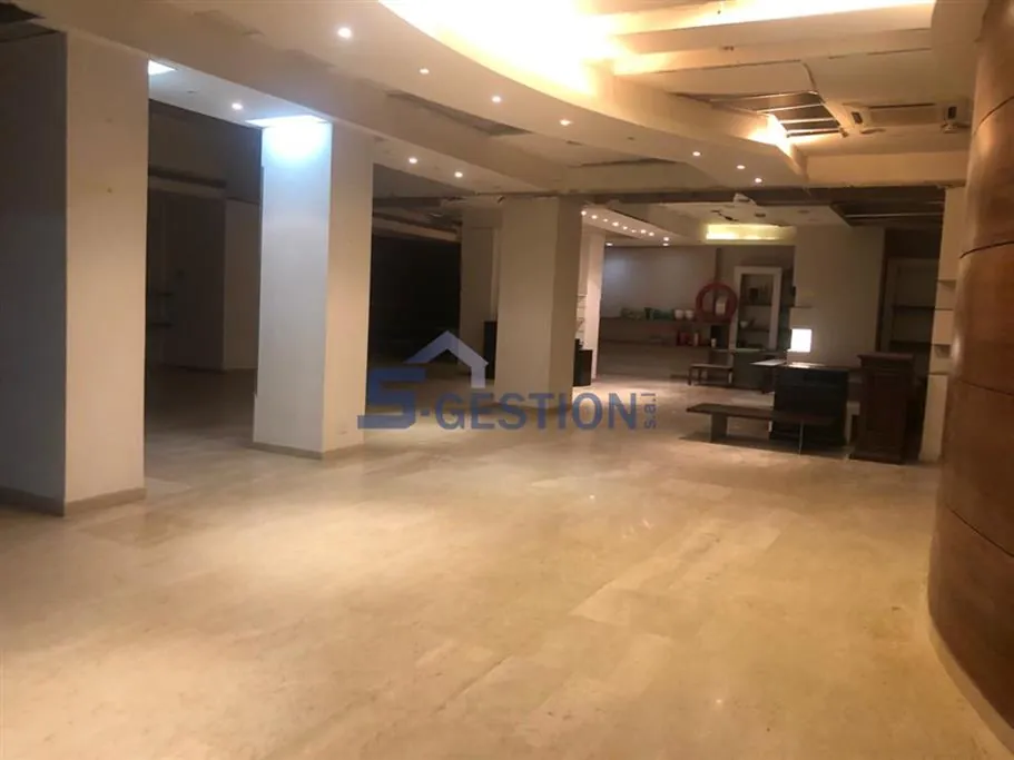 Shop Commercial Premises for Rent in Gemmayze — photo 2