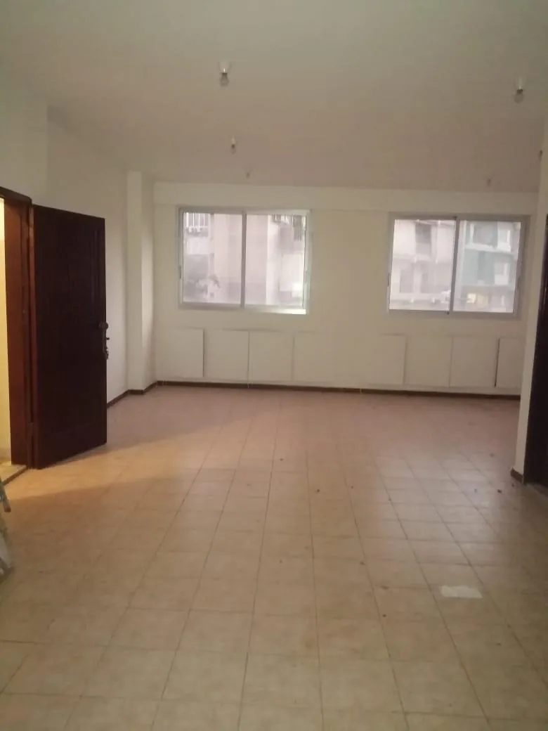 Office for Rent in Achrafieh — الصورة 2
