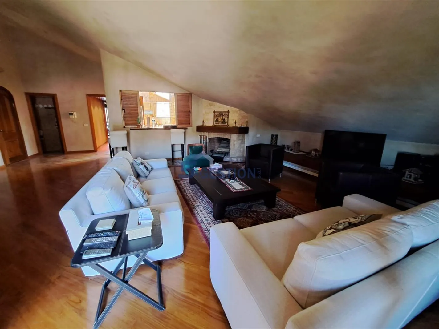 Chalet for Rent Furnished in Faraya — الصورة 5