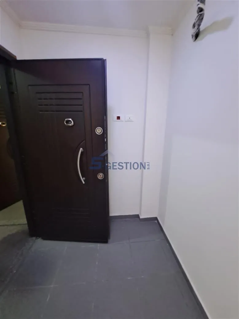Office for Rent in Adliyeh — الصورة 2