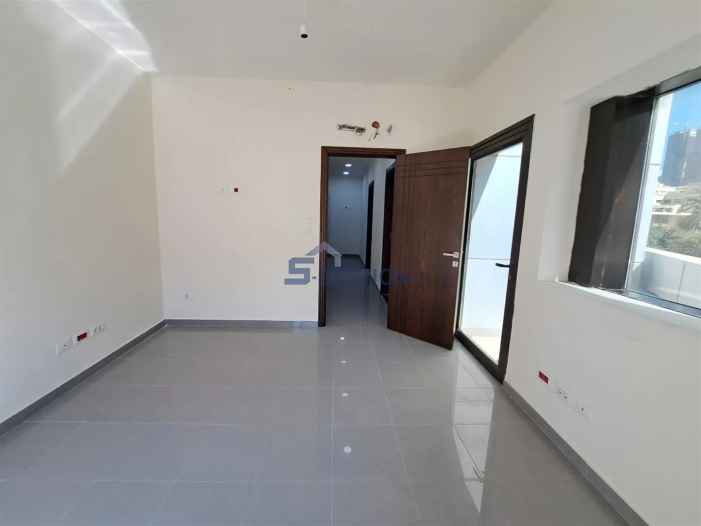 Office for Rent in Adliyeh — الصورة 5