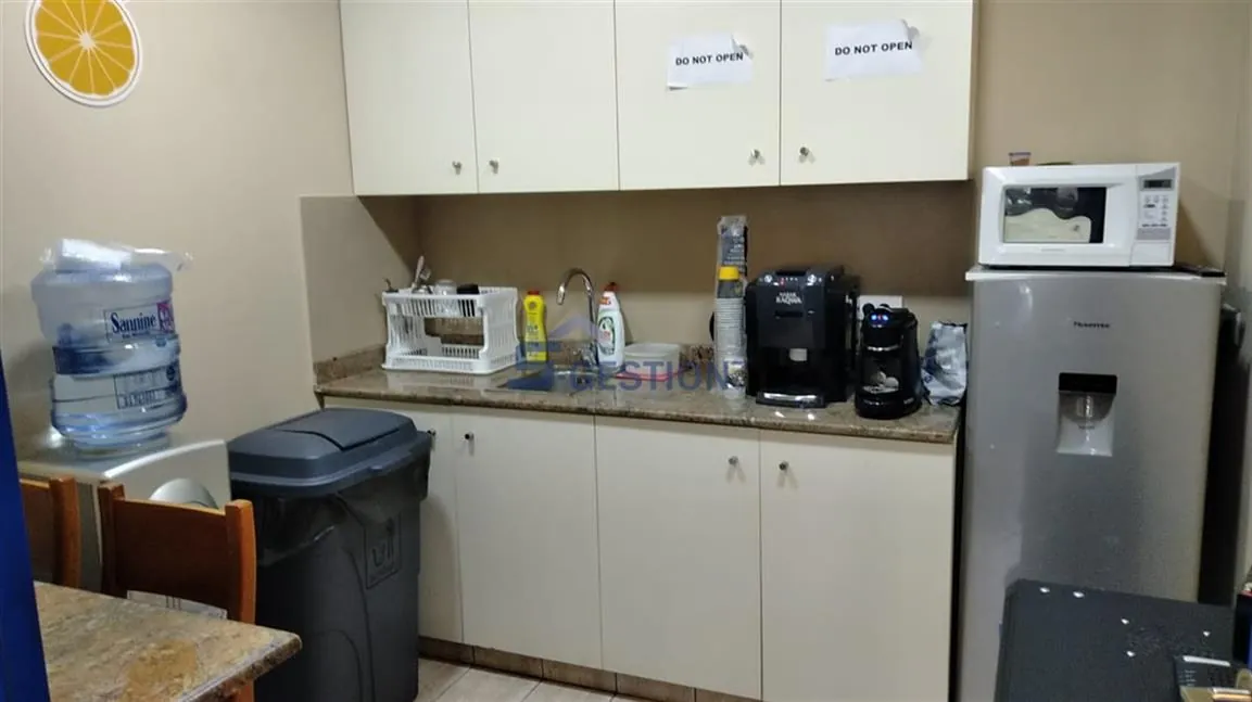 Office for Rent Furnished in Horch Tabet