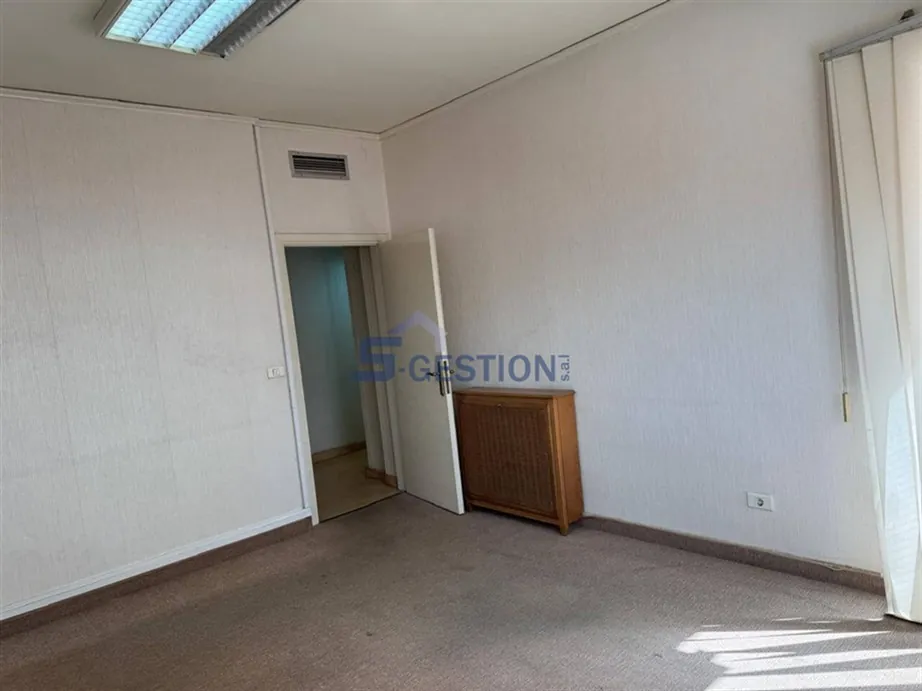 Office for Rent in Achrafieh — الصورة 5