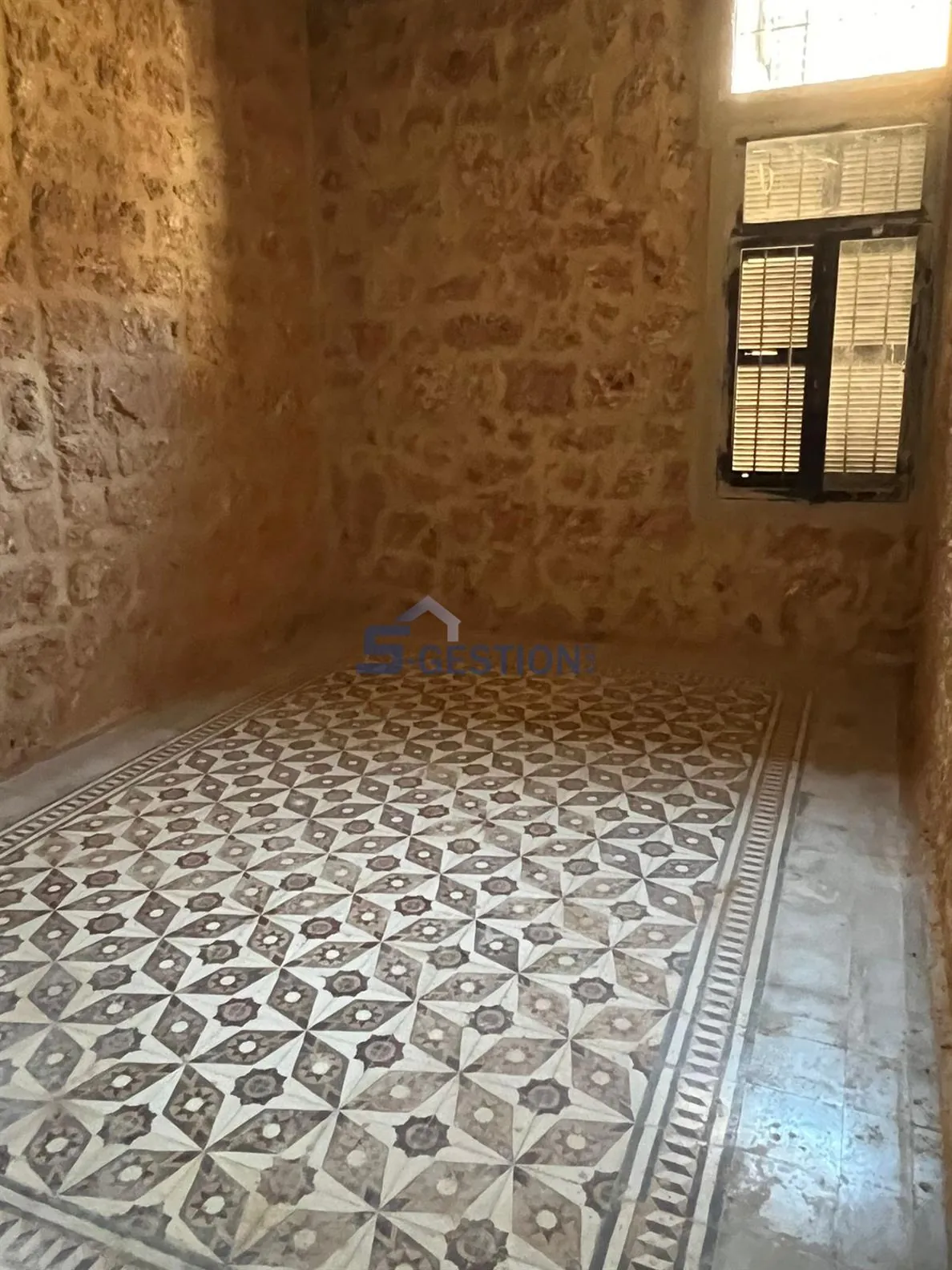 Villa Individual House for Rent in Gemmayze — photo 3