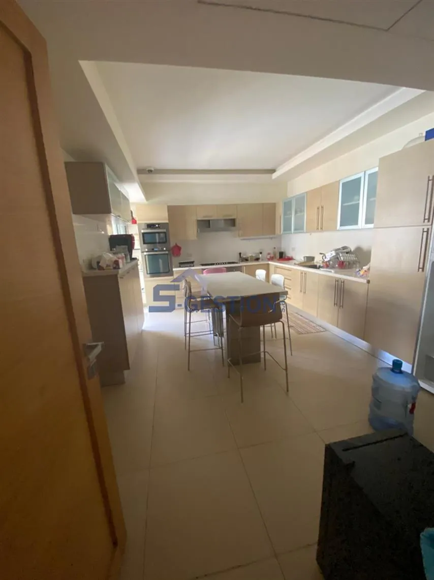 Apartment for Rent Furnished in Sanayeh — photo 5
