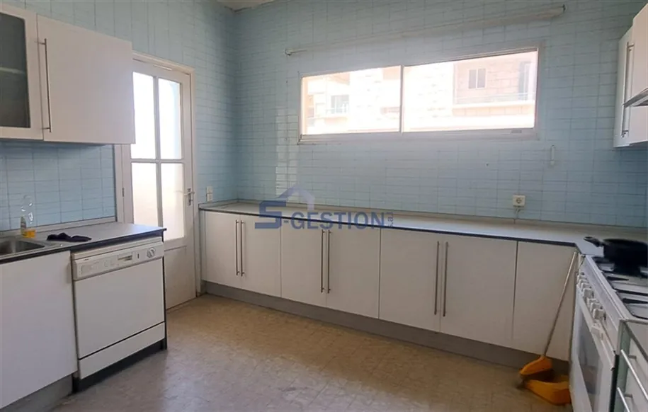 Apartment for Sale in Ras El Nabeh — photo 2