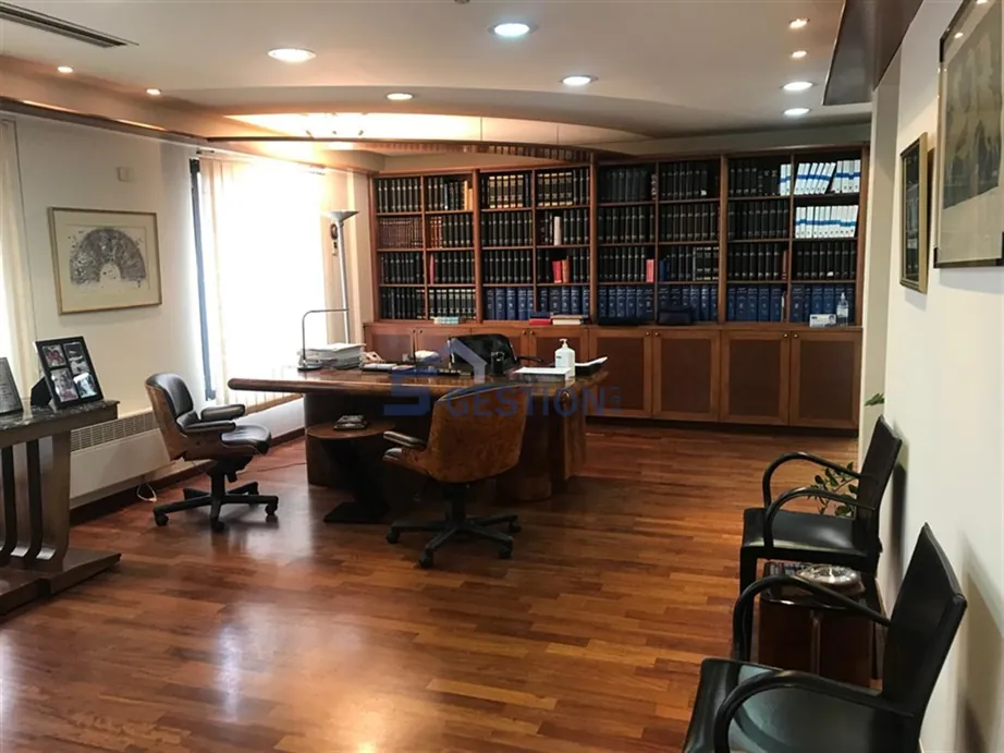 Office for Sale in Hazmieh