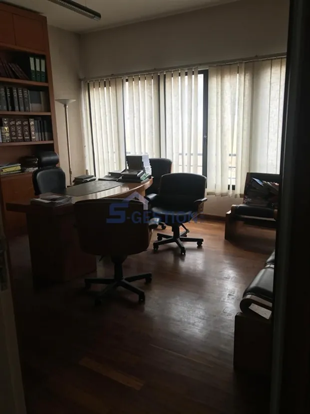 Office for Sale in Hazmieh — الصورة 2