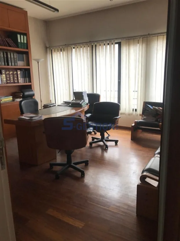 Office for Sale in Hazmieh — الصورة 4